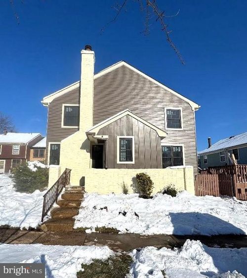 111 Franklin Ct, NORTH WALES, PA, 19454-1014 | Card Image