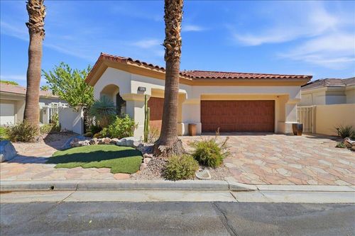 370 Gold Canyon Dr, Palm Desert, CA, 92211-8997 | Card Image