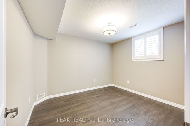 8 Loganville Lane, Condo with 3 bedrooms, 3 bathrooms and 2 parking in New Hamburg ON | Image 33