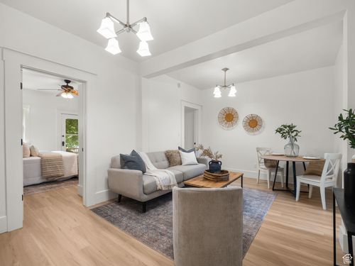apt-7-111 S 600 E, Salt Lake City, UT, 84102-4206 | Card Image