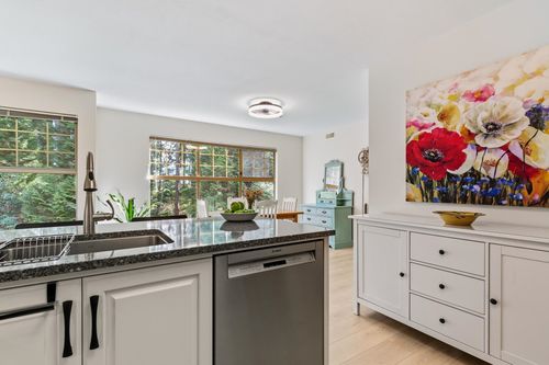 201-180 Ravine Dr, Port Moody, BC, V3H4Z3 | Card Image