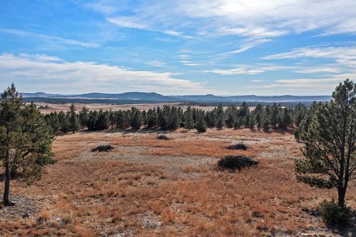 26867 Stage Stop Rd, Hot Springs, SD, 57747-7612 | Card Image