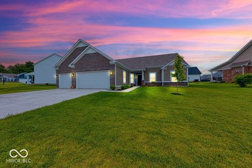 59 Manchester Dr, Trafalgar, IN, 46181-9550 | Card Image