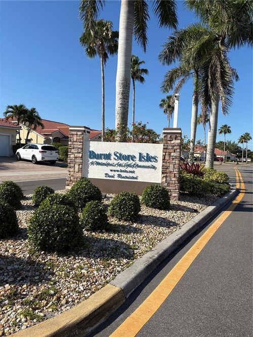 534 Macedonia Dr, PUNTA GORDA, FL, 33950-8007 | Card Image
