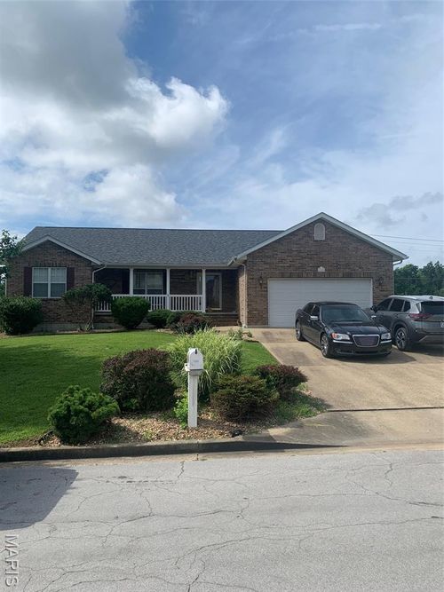 1102 Grandsir Ave, Rolla, MO, 65401-3523 | Card Image