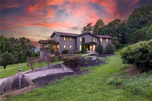 68 Raven Rd, Landrum, SC, 29356-3127 | Card Image