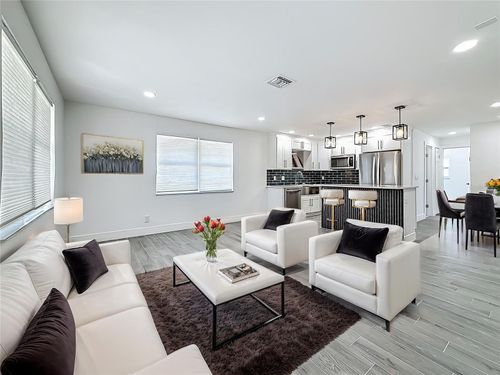 1755 Shore Acres Blvd Ne, SAINT PETERSBURG, FL, 33703-3353 | Card Image