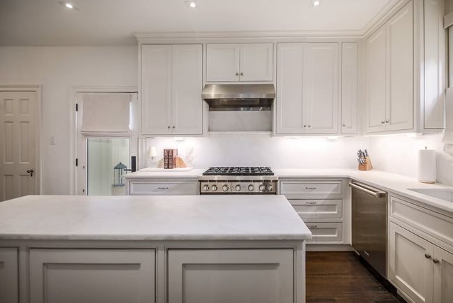2908 Glenview Ave, House other with 3 bedrooms, 2 bathrooms and 2 parking in Austin TX | Image 8