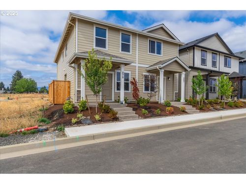 373 Se Kitzmiller Dr, Dallas, OR, 97338-9807 | Card Image