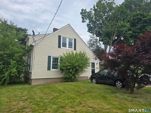 14 Center Ct, Newington, CT, 06111-2516 | Card Image