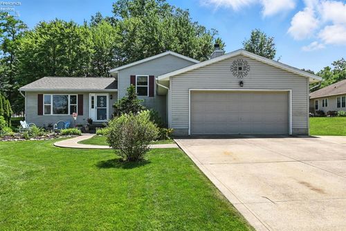 1953 Teakwood Dr, Ontario, OH, 44906-4300 | Card Image