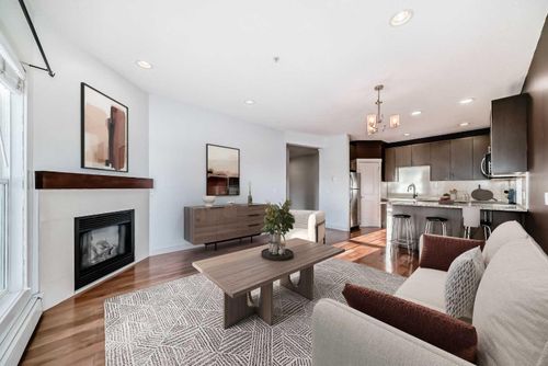 103-4704 Stanley Rd Sw, Calgary, AB, T2S2R2 | Card Image