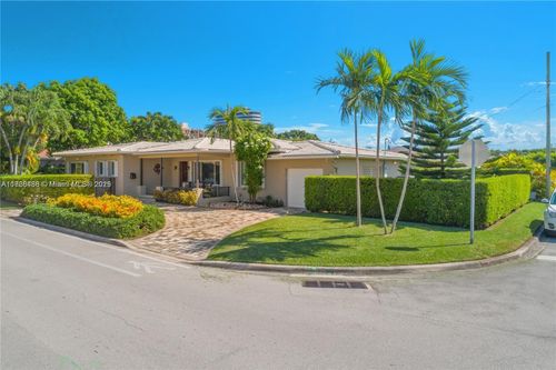 424 89th St, Surfside, FL, 33154-3425 | Card Image
