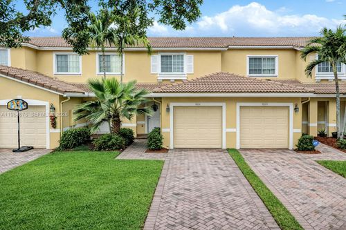 9115-9115 Chambers St, Tamarac, FL, 33321-4147 | Card Image