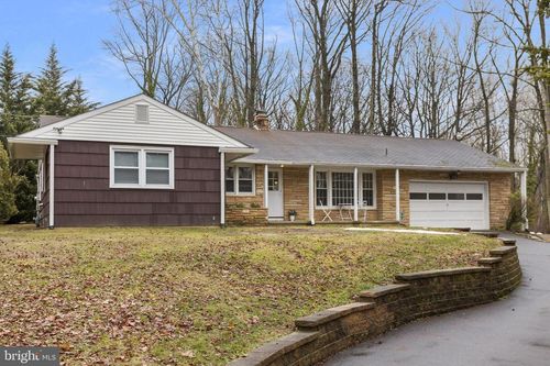 949 Us Highway Route 206, BORDENTOWN, NJ, 08505 | Card Image