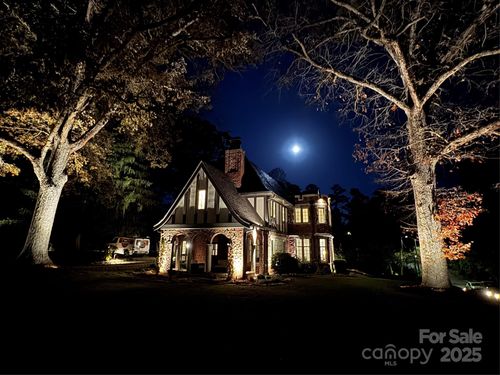 72 Windsor Rd, Asheville, NC, 28804-1629 | Card Image