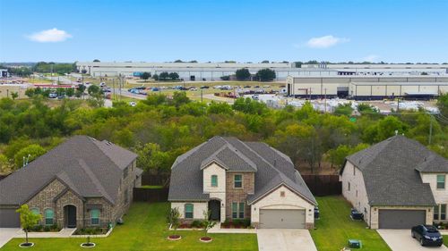 813 Comal Dr, Mansfield, TX, 76063-1621 | Card Image