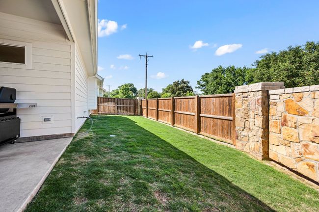 1002 Meadow Bend Loop N, House other with 4 bedrooms, 5 bathrooms and null parking in Grapevine TX | Image 34