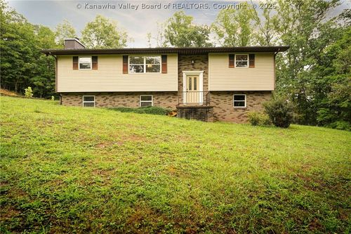 42 Astro Drive, Clendenin, WV, 25045 | Card Image