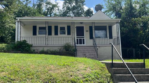 3834 Maine Ave Nw, Roanoke, VA, 24017-2708 | Card Image