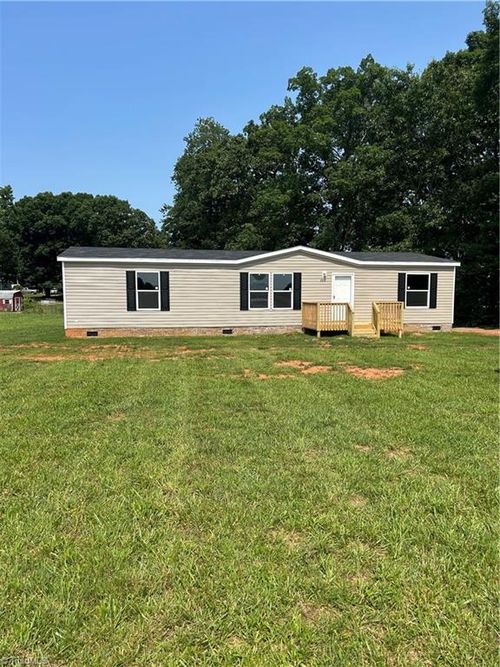 2531 Howards Bridge Rd, Union Grove, NC, 28689-9027 | Card Image