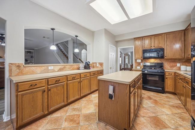 1304 Pine Forest Dr, House other with 4 bedrooms, 3 bathrooms and 3 parking in Pearland TX | Image 13
