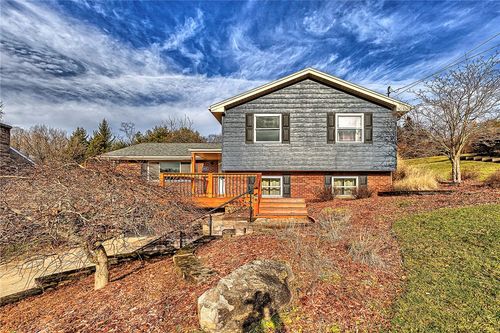 4431 Gateway Dr, Monroeville, PA, 15146-1029 | Card Image