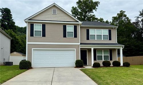 5887 Odenton Ln, Pfafftown, NC, 27040-9813 | Card Image