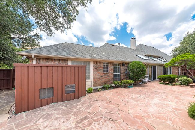 18132 Meandering Way, House other with 3 bedrooms, 2 bathrooms and null parking in Dallas TX | Image 32