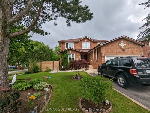 142 Whitchurch Mews, Mississauga, ON, L5A4B3 | Card Image