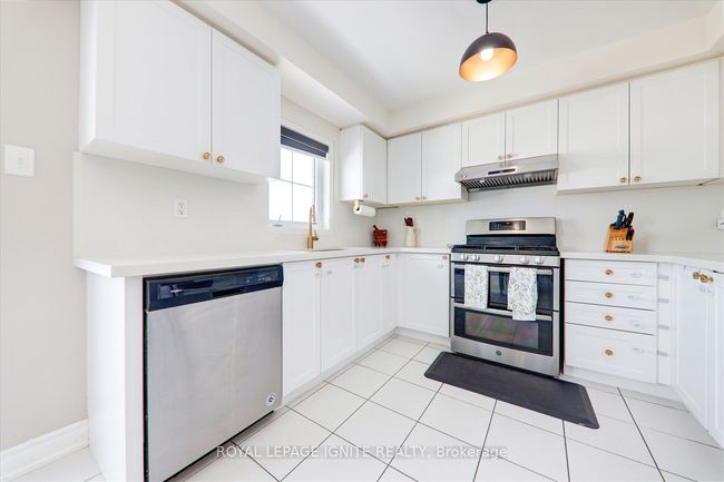 2 - 2603 Deputy Minister Path, Condo with 3 bedrooms, 3 bathrooms and 1 parking in Oshawa ON | Image 12