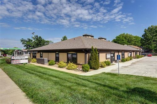 10652 W 87th St, Overland Park, KS, 66214-1651 | Card Image