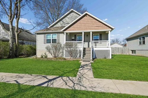 528 Sw 9th Street, Cedar Rapids, IA, 52404 | Card Image