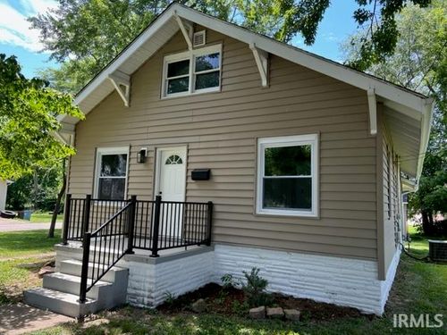 321 E Oak St, Oakland City, IN, 47660-1539 | Card Image