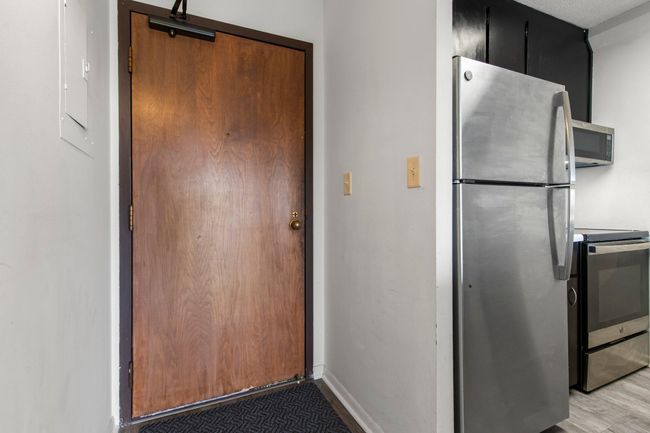 12-web-or-mls-1920 S 1st St 408-1.jpg | Image 8