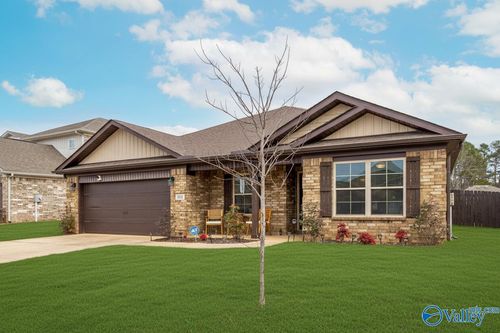 109 Ocean Springs Ave, Toney, AL, 35773-4505 | Card Image