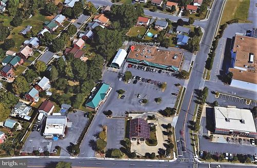 724 Berryville Ave, WINCHESTER, VA, 22601-5631 | Card Image