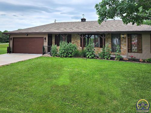 700 Sunset Ln, Overbrook, KS, 66524-9397 | Card Image
