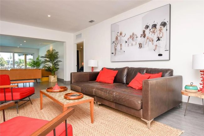 641 86 Th St, House other with 3 bedrooms, 3 bathrooms and null parking in Miami Beach FL | Image 4