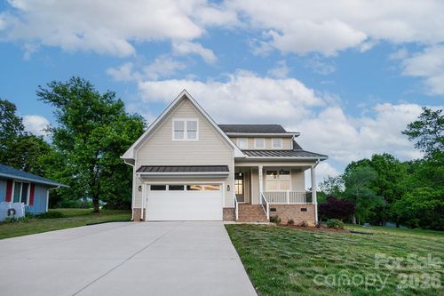 102 Starmount Dr, Kings Mountain, NC, 28086-8500 | Card Image