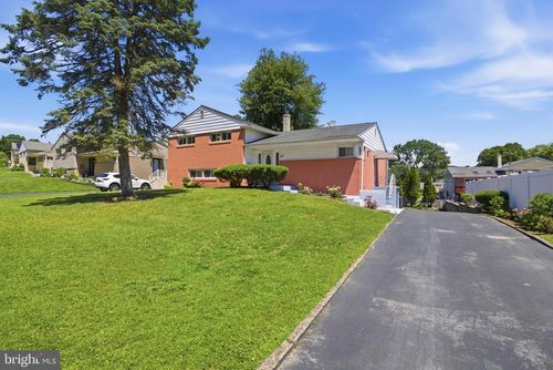 417 Foster Dr, SPRINGFIELD, PA, 19064-1708 | Card Image