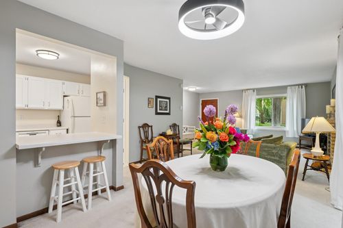 apt-11-2250 Ridge Dr, Saint Louis Park, MN, 55416-5629 | Card Image