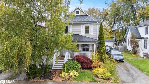 16 Locust St, Welland, ON, L3C4J2 | Card Image