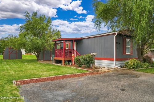2304 W Pellinore Way, Post Falls, ID, 83854-8187 | Card Image