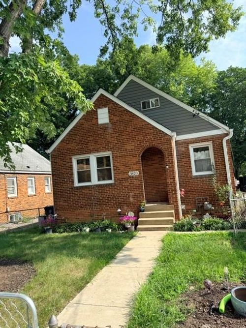 3820 Allison St, BRENTWOOD, MD, 20722-1111 | Card Image