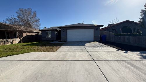 2211 Bell Ave, Corcoran, CA, 93212-1650 | Card Image