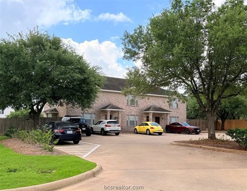 1136-1128-1136 Gridiron Dr, College Station, TX, 77840-6218 | Card Image