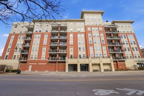 203-656 Pearson St, Des Plaines, IL, 60016-4629 | Card Image