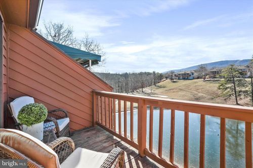 40 Tecumseh Trl, HEDGESVILLE, WV, 25427-3857 | Card Image