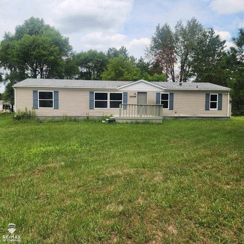 7033 Mount Morris Rd, Otisville, MI, 48463-9420 | Card Image